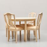 1044 7520 DINING ROOM SET